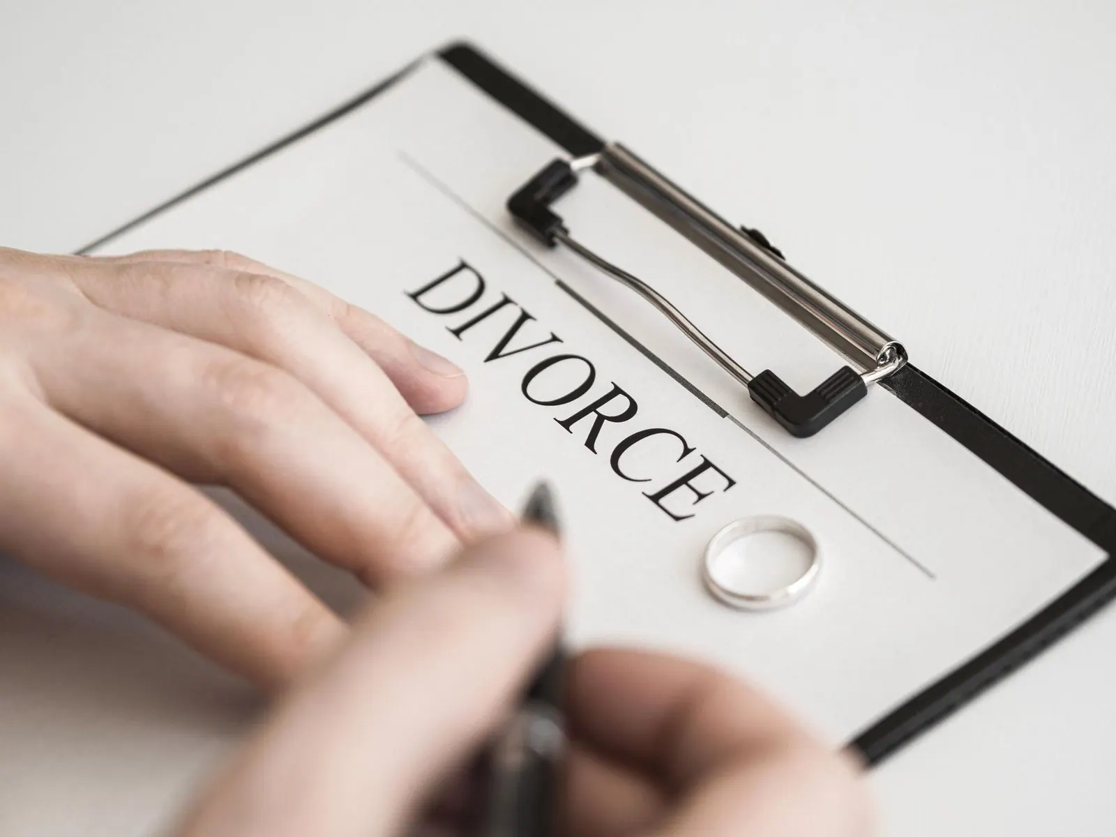 Can I get divorced in Scotland if my spouse lives abroad?